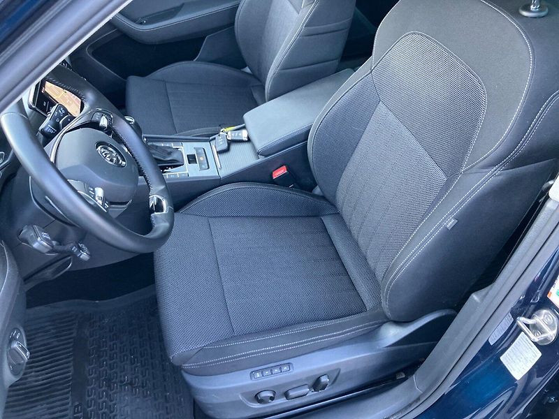 Škoda Superb (2020) IV 1.4PHEV 160 STYLE DSG - fotka 22 z 37