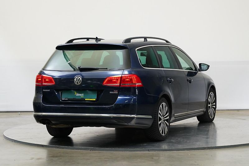 Volkswagen Passat - fotka 2 z 24