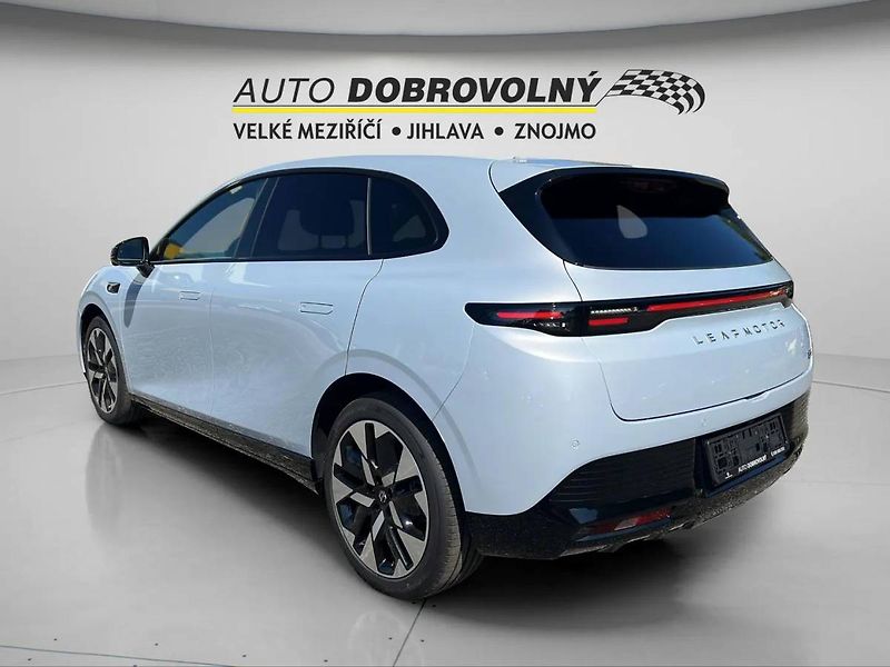 Leapmotor B05 Design ProMax 160 kW (67,1kWh - fotka 5 z 35