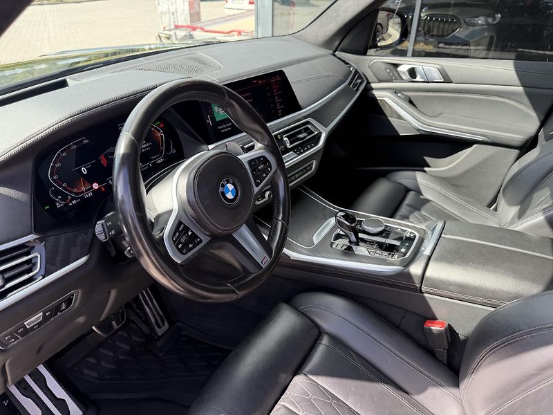 BMW X7 (2022) 40XD 250kW M-PAKET R22 CZ TOP! - fotka 38 z 48