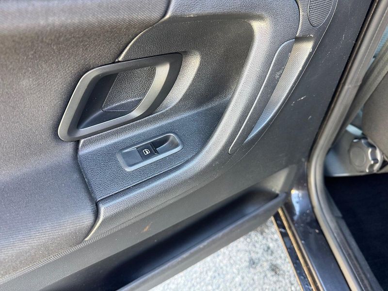 Škoda Roomster (2014) 1.2 TSI 63kW Black edition - fotka 31 z 42