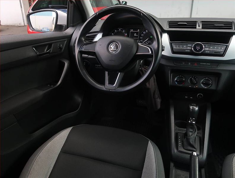 Škoda Fabia (2015) 1.2 TSI, Automat - fotka 7 z 15