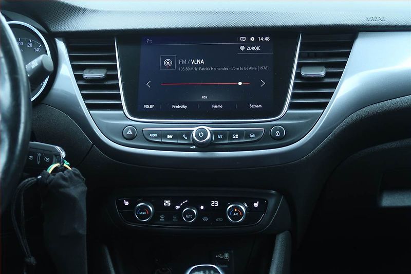 Opel Crossland X (2017) 1.2 Turbo, Serv.kniha, Navi - fotka 12 z 18