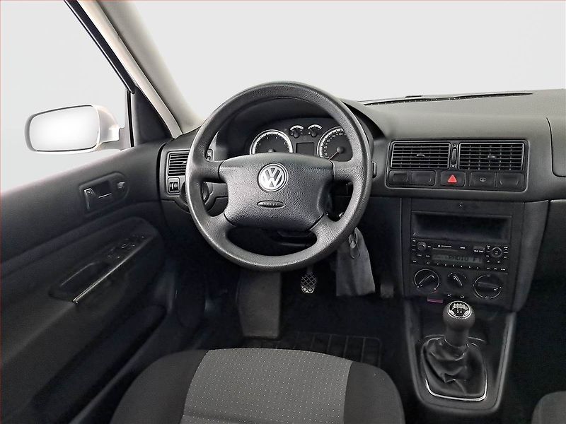 Volkswagen Golf (2003) 1.4 16V, nová STK - fotka 7 z 15