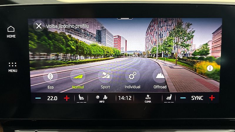 Škoda Octavia 2.0 TDI DSG 4x4 Scout Combi - fotka 28 z 28