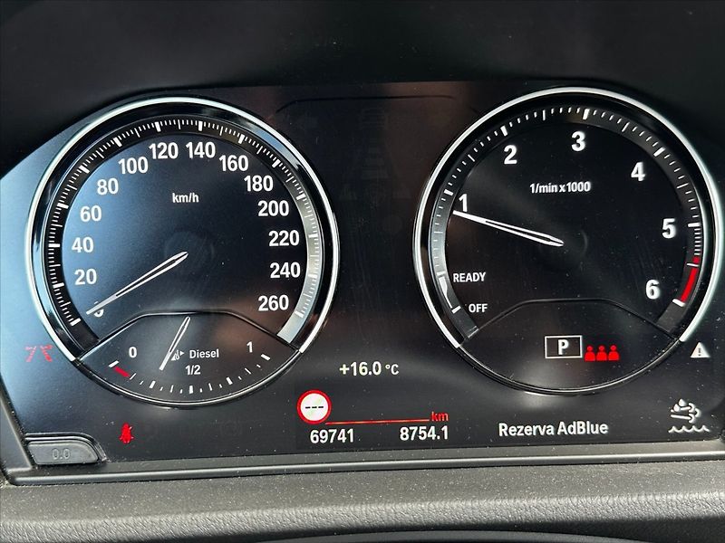 BMW X1 2,0 140kW-xDRIVE-CZ-DPH-VÝBAVA - fotka 22 z 44