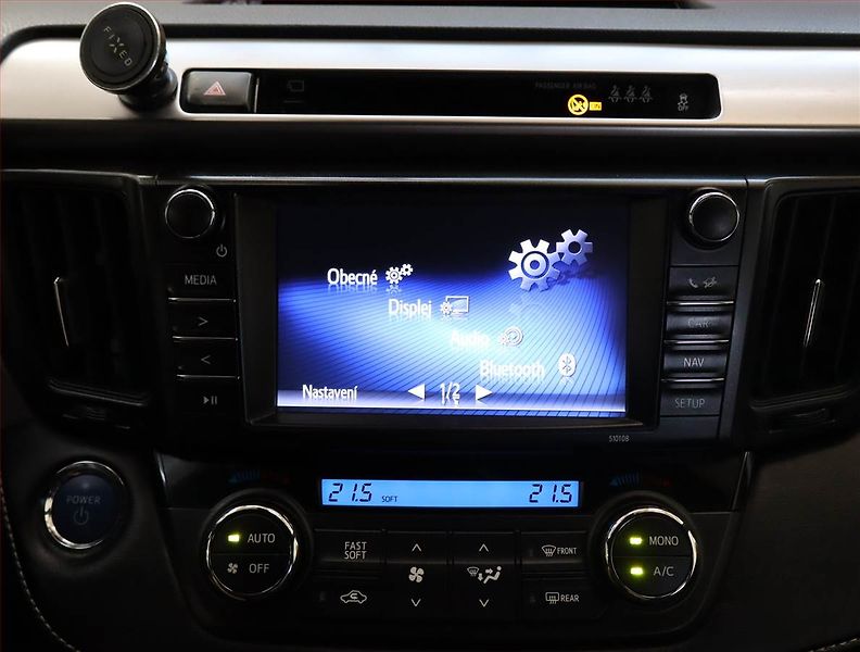 Toyota RAV4 (2018) Executive 2.5 Hybrid - fotka 17 z 24
