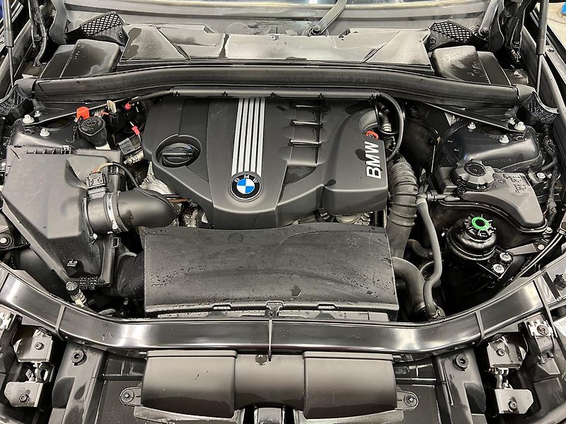 BMW X1 E84 23D 2.0D 150kW XDRIVE - fotka 11 z 13