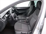 Škoda Octavia 2,0 TDI Style LED Kessy CZ - náhled 9