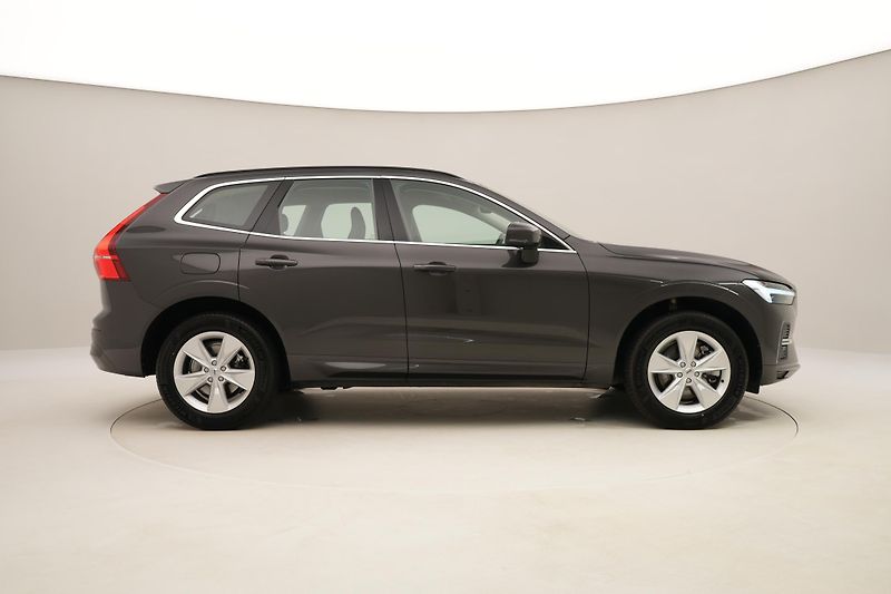 Volvo XC60 B4 CORE AUT CZ - fotka 13 z 45