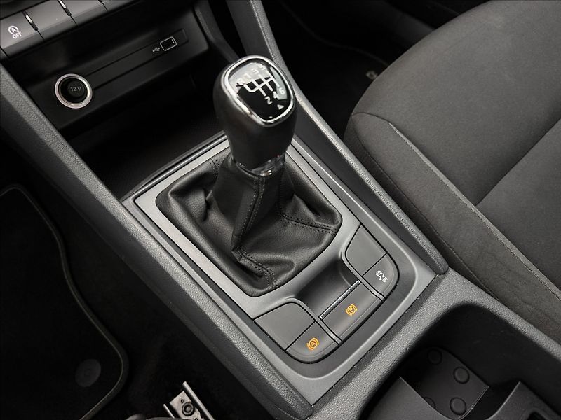 Škoda Karoq 1.0 TSi - fotka 14 z 21