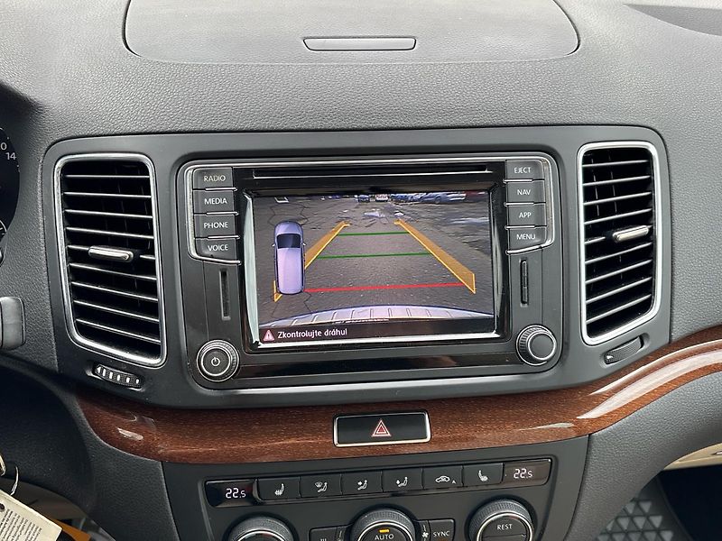 Volkswagen Sharan 4Motion, Highline - fotka 23 z 25