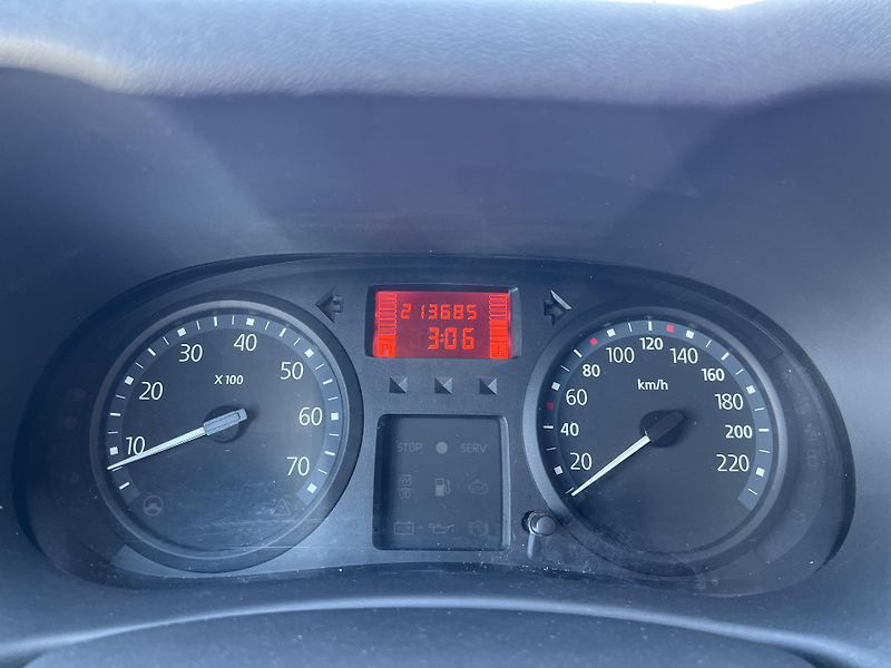 Renault Clio 1.2i 43kw ABS KLIMATIZACE - fotka 13 z 29