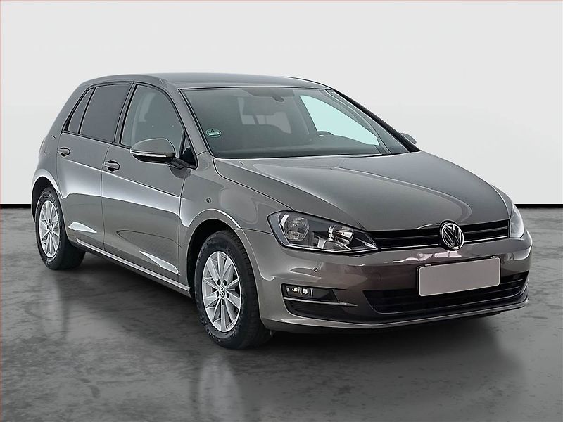 Volkswagen Golf (2015) Comfortline 1.6 TDI, ČR,1.maj - fotografie inzerátu