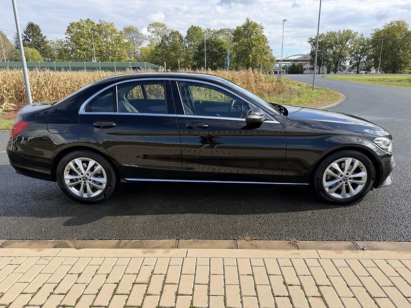 Mercedes-Benz Třídy C 200d AVANTGARDE 9G LED ČR DPH! - fotka 6 z 37