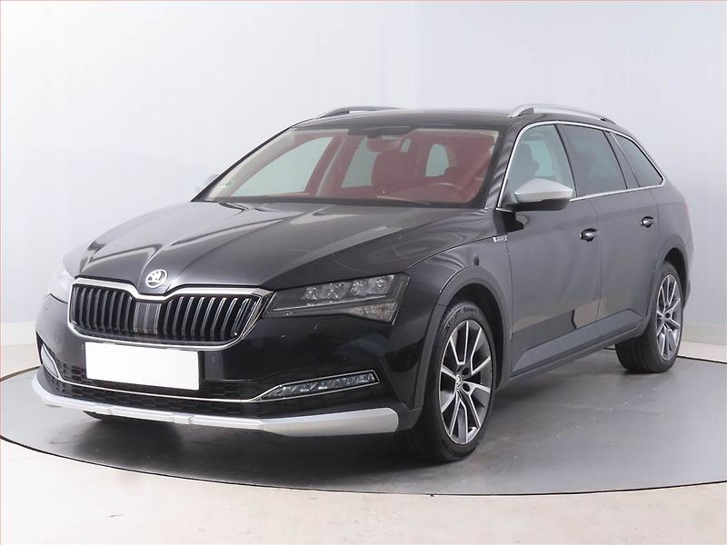 Škoda Superb (2021) Scout 2.0 TDI - fotka 2 z 14