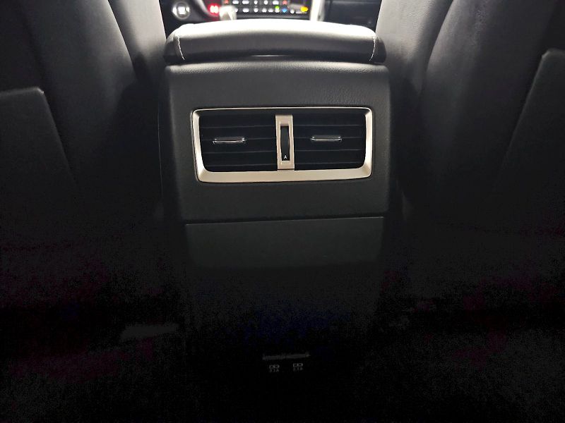 Lexus RX 400h (2022) 300 2.0T 4X4 LIMITED EDITION - fotka 27 z 30