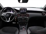 Mercedes-Benz Třídy A 2,0 45 265 kW 4Matic AMG Aut. - náhled 26