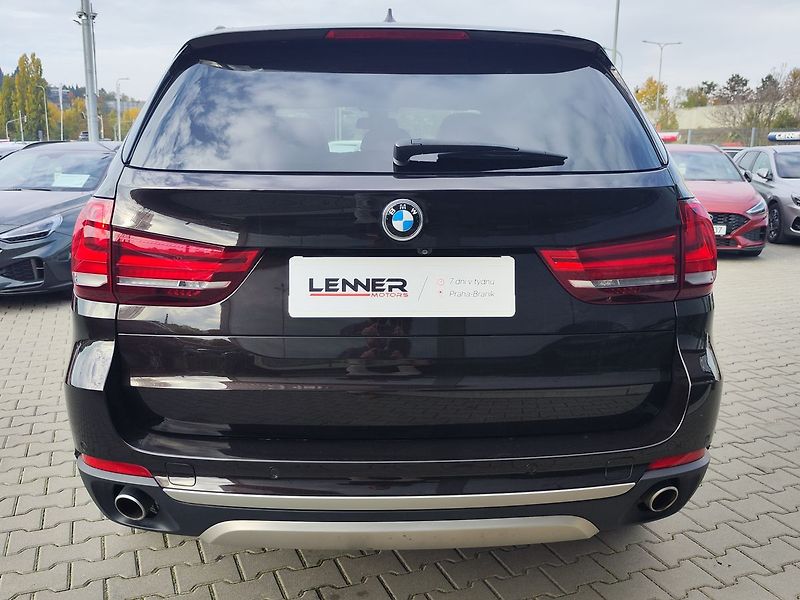 BMW X5 30d/190kW xDrive AT - fotka 6 z 38