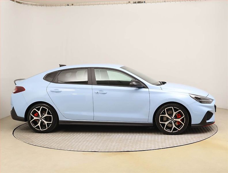 Hyundai i30 (2022) 2.0 N - fotka 6 z 23