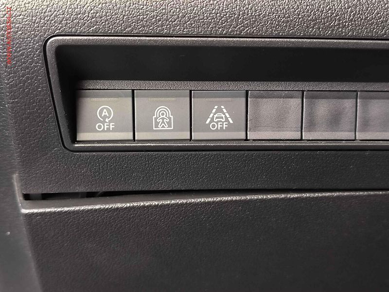 Opel Combo (2019) 1.2T, 2.maj,ČR, AC, tempo - fotka 17 z 21