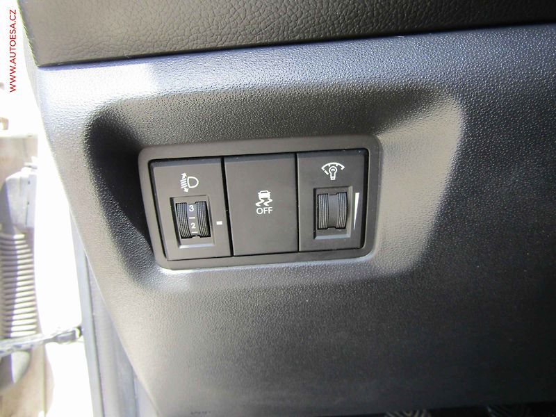 Hyundai i20 (2013) 1.2i, ČR, servis.kniha, AC - fotka 15 z 19