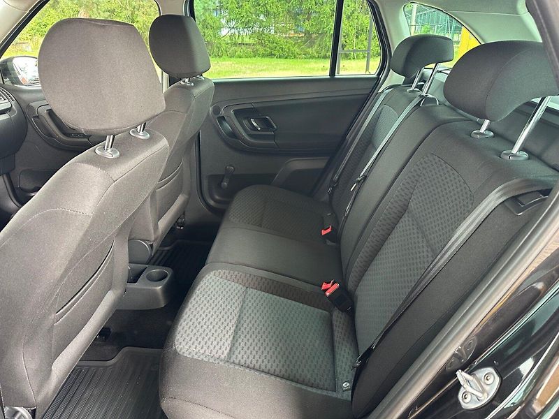Škoda Fabia (2011) 1.2TSi KLIMA, GARANCE KM - fotka 13 z 14