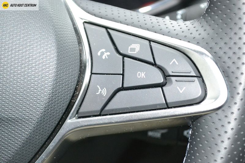 Renault Clio FULL HYBRID TECHNO E-TECH 145 - fotka 40 z 51