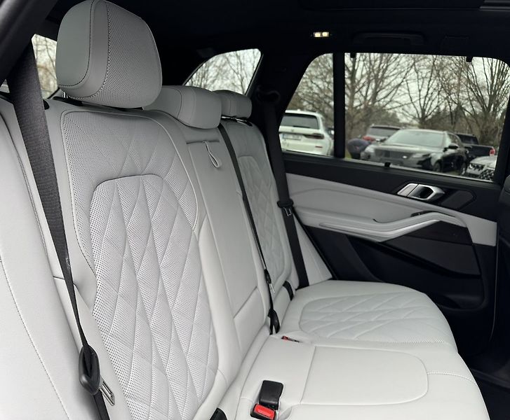 BMW X5 30xd Masáž Ventilace Softclose - fotka 24 z 25