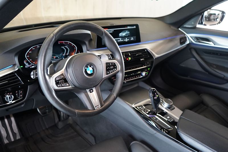 BMW Řada 5 540d xDrive, Tažné, Ventilace - fotka 18 z 49