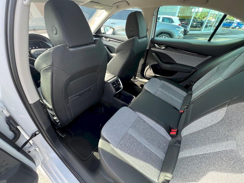 Škoda Octavia (2025) Top Selection 1.5TSi M-HEV 110 - fotka 13 z 33
