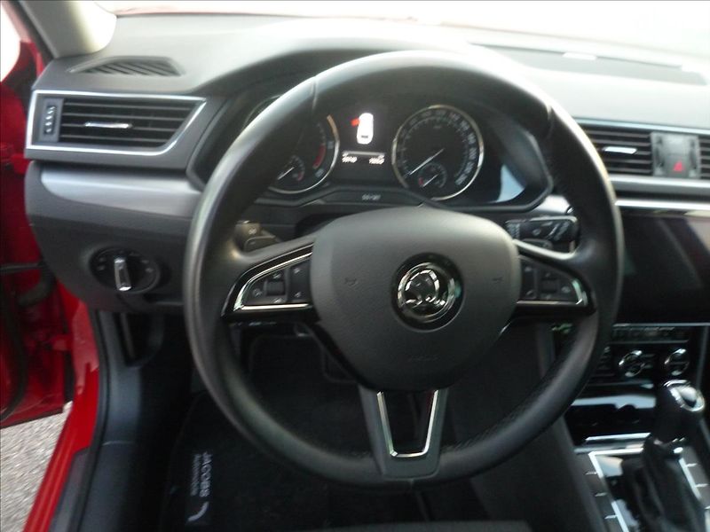 Škoda Superb 2,0 TDi 110kW,DSG,Nav,ACC,Výhř - fotka 6 z 38