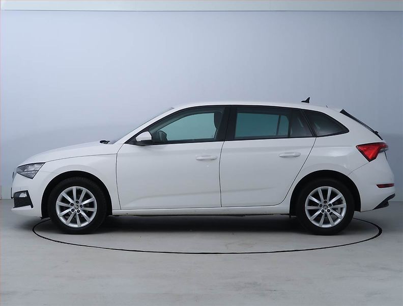 Škoda Scala (2020) Youbileum 125 1.0 TSI, ČR - fotka 3 z 16