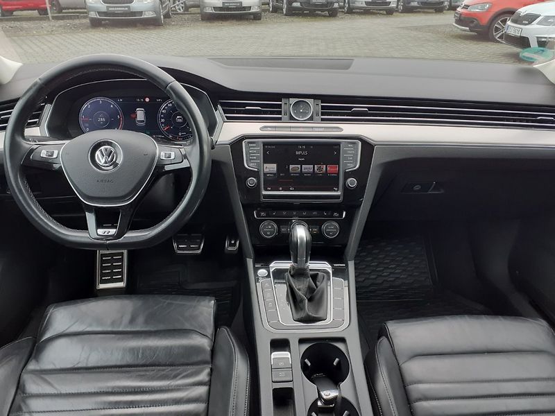 Volkswagen Passat Variant (2015) 2.0 TDi 176 Kw 4x4 DSG - fotka 7 z 47