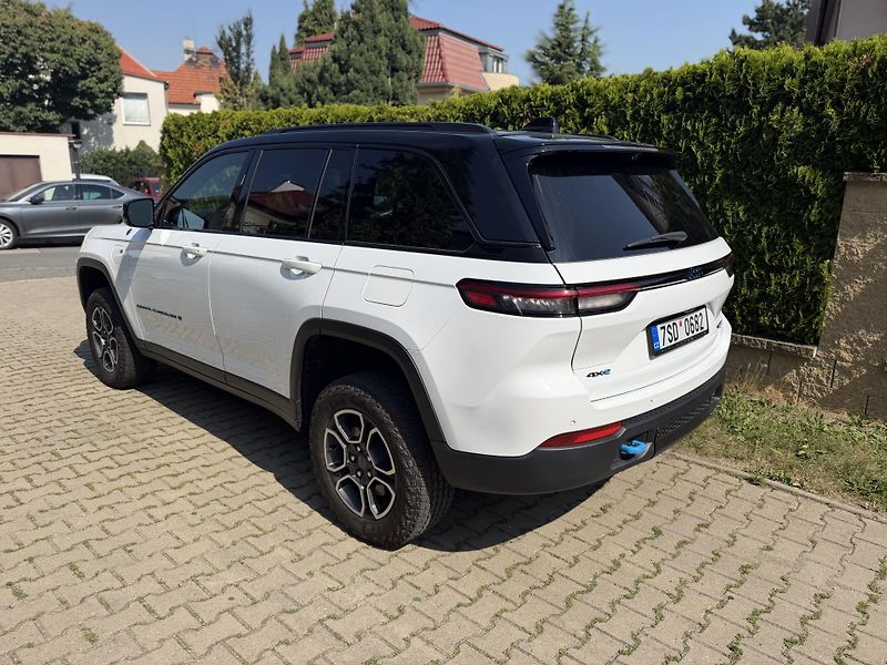 Jeep Grand Cherokee TRAILHAWK 4XE, MAX VÝBAVA-TOP  - fotka 11 z 53