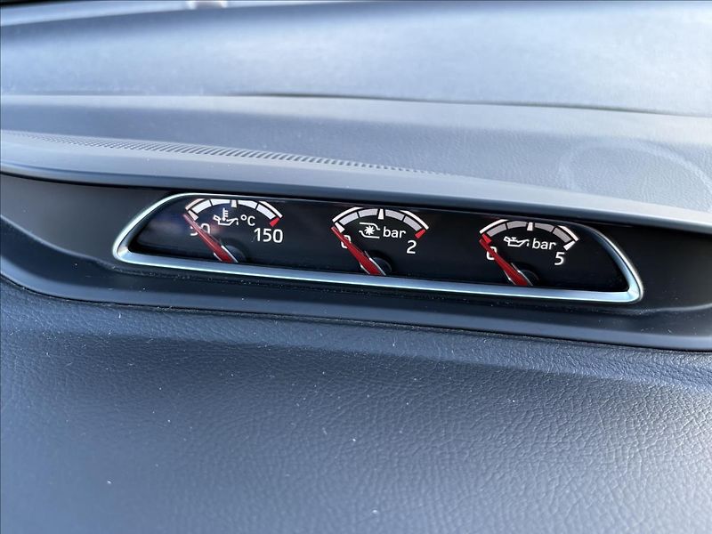 Ford Focus 2,0 TDCi ST 136kW Xen,Šíbr,Nav - fotka 27 z 46
