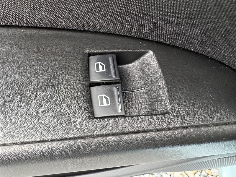 Seat Leon 1,4 TSI 92kW Reference původČR - fotka 24 z 50