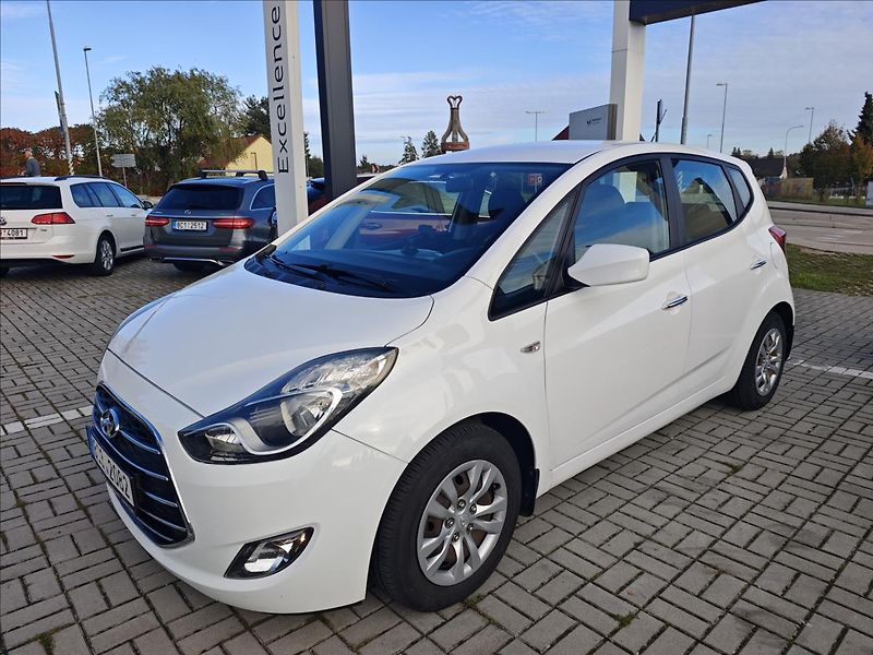 Hyundai ix20 1,6 i CVVT  Trikolor Essential - fotka 2 z 21