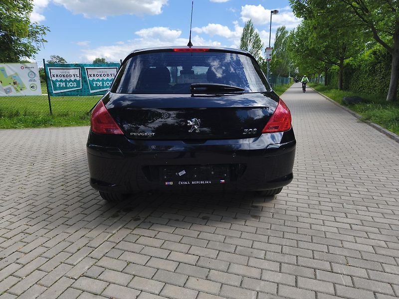Peugeot 308 1.6 16v Platinum - fotka 7 z 21