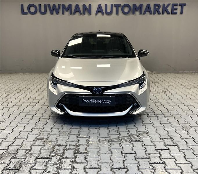 Toyota Corolla 2,0 Hybrid AT SELECTION - fotka 4 z 17