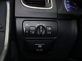 Volvo V60 2,4 D4 AT AWD R-Desing ČR - náhled 17
