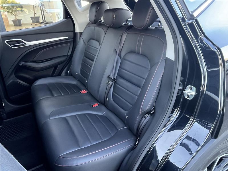 MG ZS 1,0 T  Exclusive AT+ 1Maj. - fotka 10 z 25