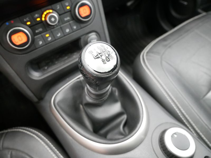 Nissan Qashqai - fotka 21 z 24