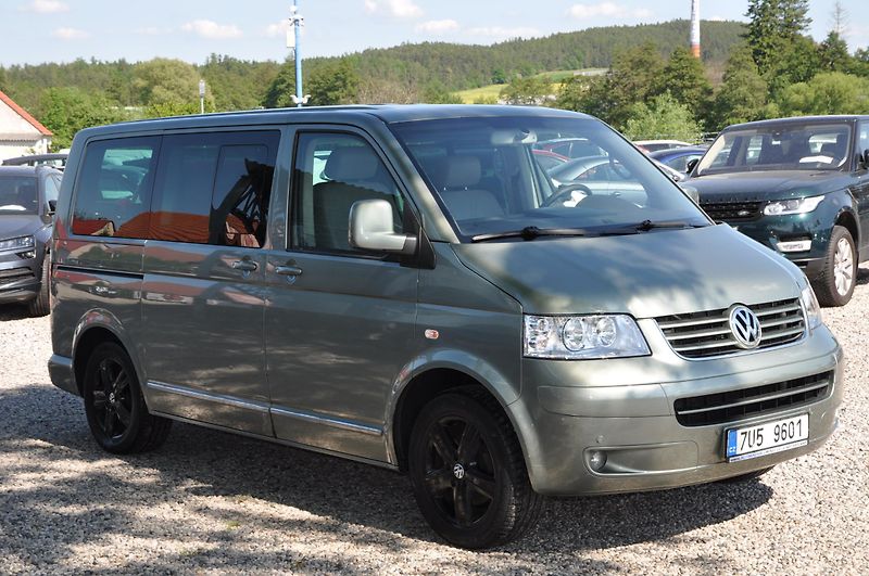 Volkswagen Multivan 2.5TDi 128kW 4x4 - fotka 2 z 14