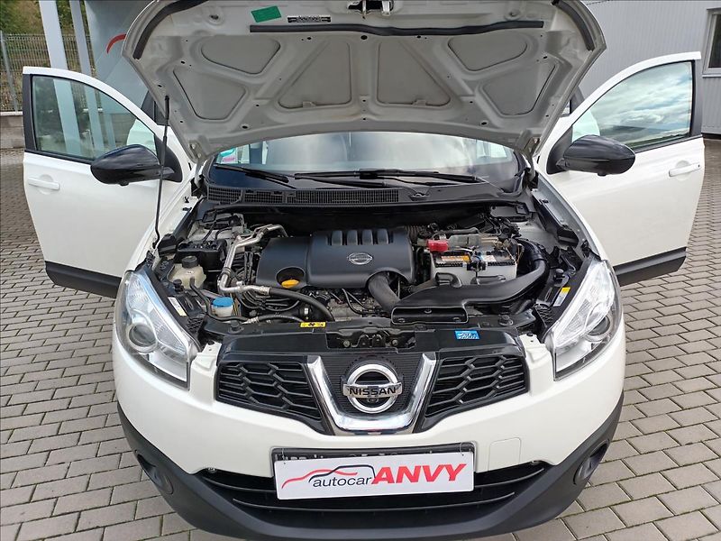 Nissan Qashqai 2,0 dCi 110 kW Automat,4X4,TZ - fotka 28 z 40