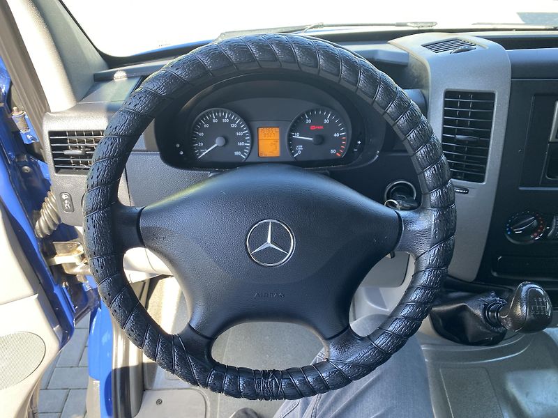 Mercedes-Benz Sprinter 211CDI 80kW - 1xMAJ. - 157 TKM - fotka 22 z 38