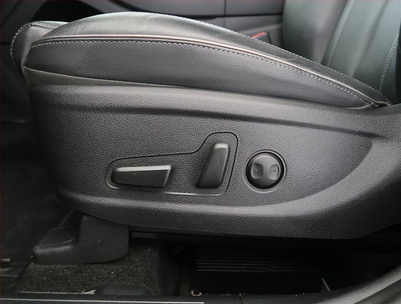Hyundai Santa Fe (2021) 2.2 CRDi - fotka 23 z 28