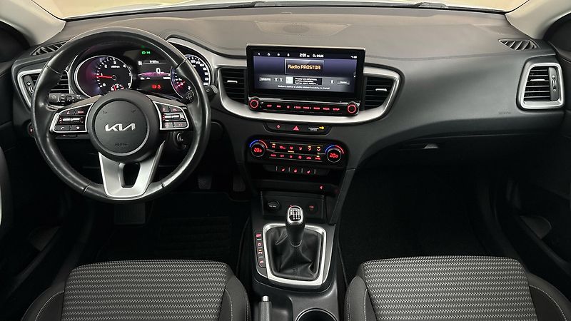 Kia Ceed 1.6 CRDI Top - fotka 8 z 27