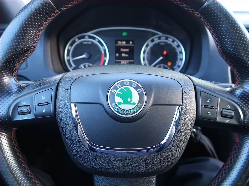 Škoda Octavia (2013) RS 2.0 TSI, Automat, Navi - fotka 17 z 19