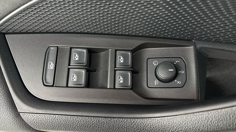 Škoda Octavia 2.0 TDI DSG RS - fotka 23 z 28